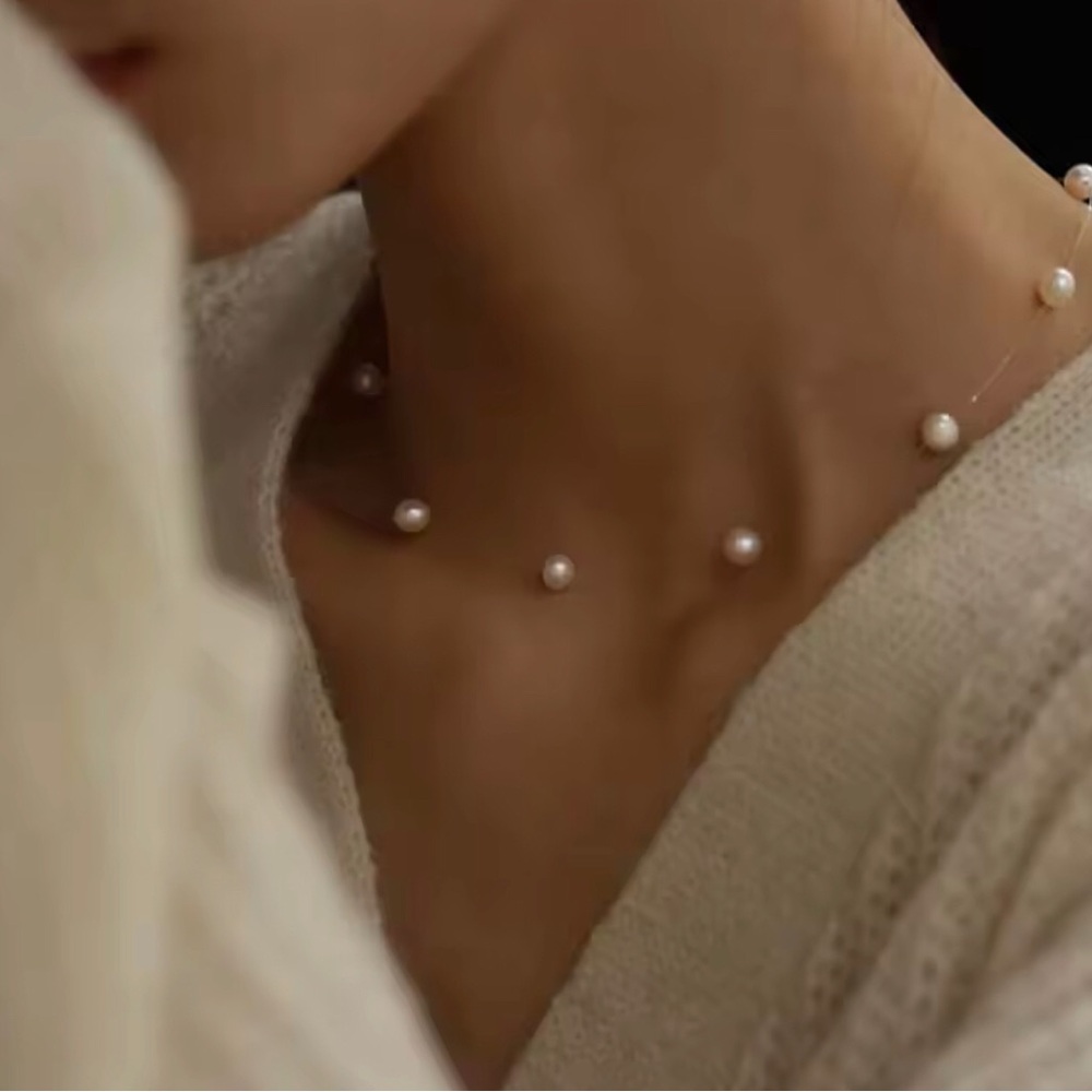 Delicate Pearl Collarbone Choker Necklace
